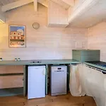 Beautiful Wood-frame House With Near The Ocean *