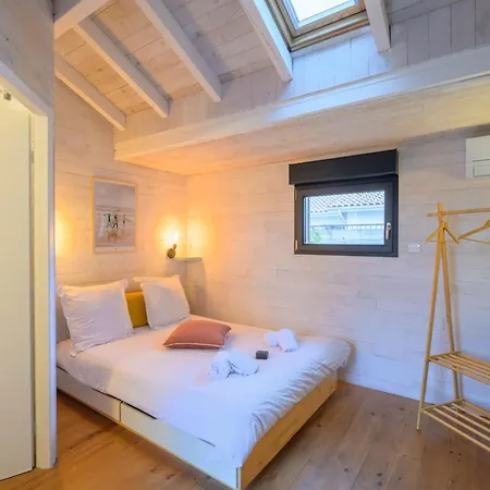 Beautiful Wood-frame House With Near The Ocean Moliets-et-Maa